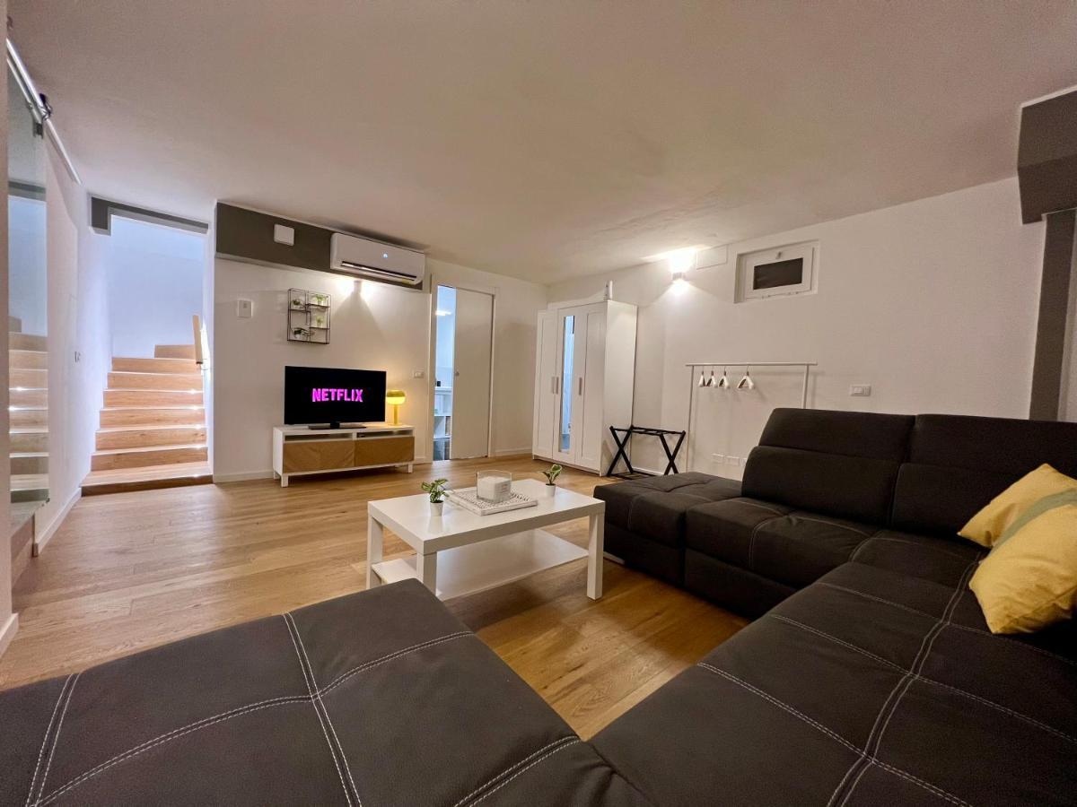 Appartement Central Luxe Haven à Milan Extérieur photo